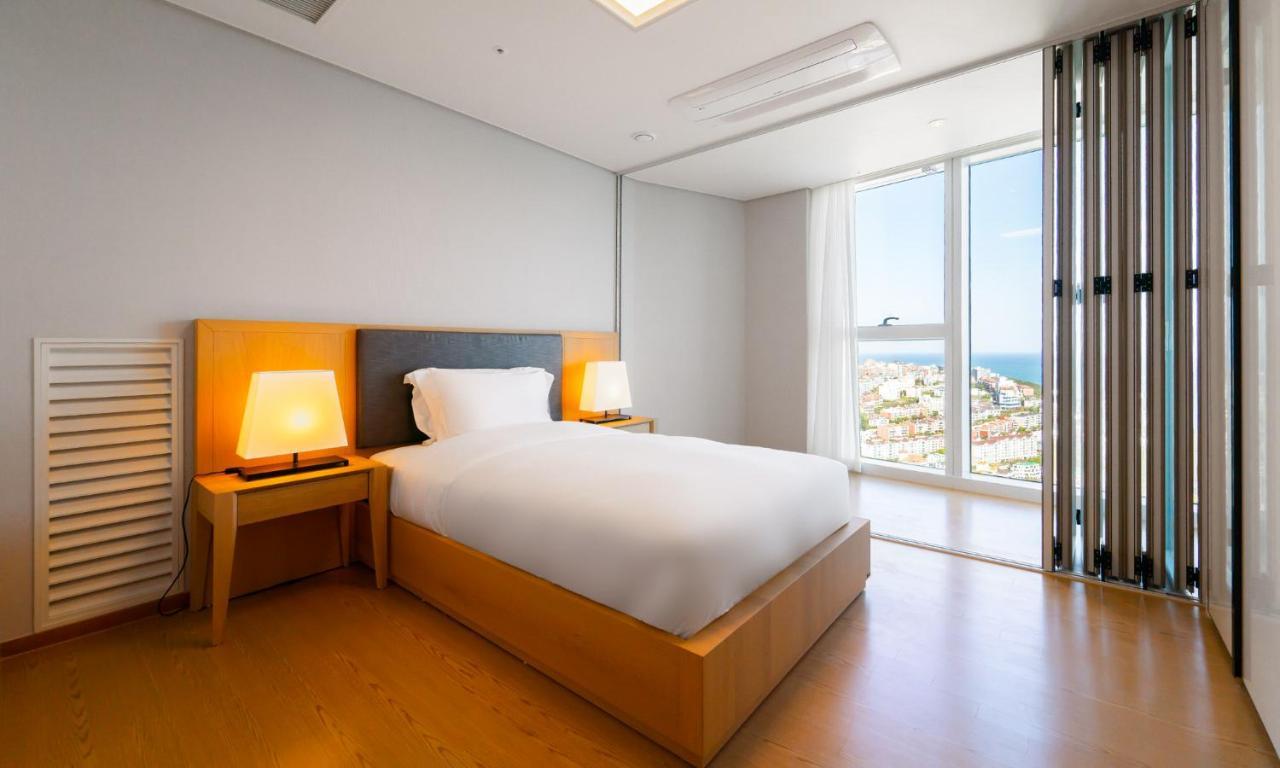 Grand Lct Residence Busan Exterior foto