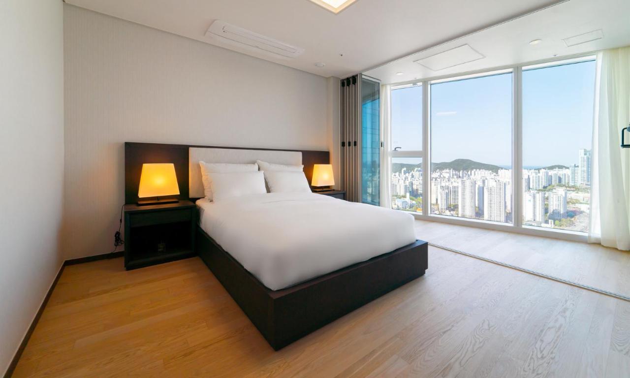 Grand Lct Residence Busan Exterior foto