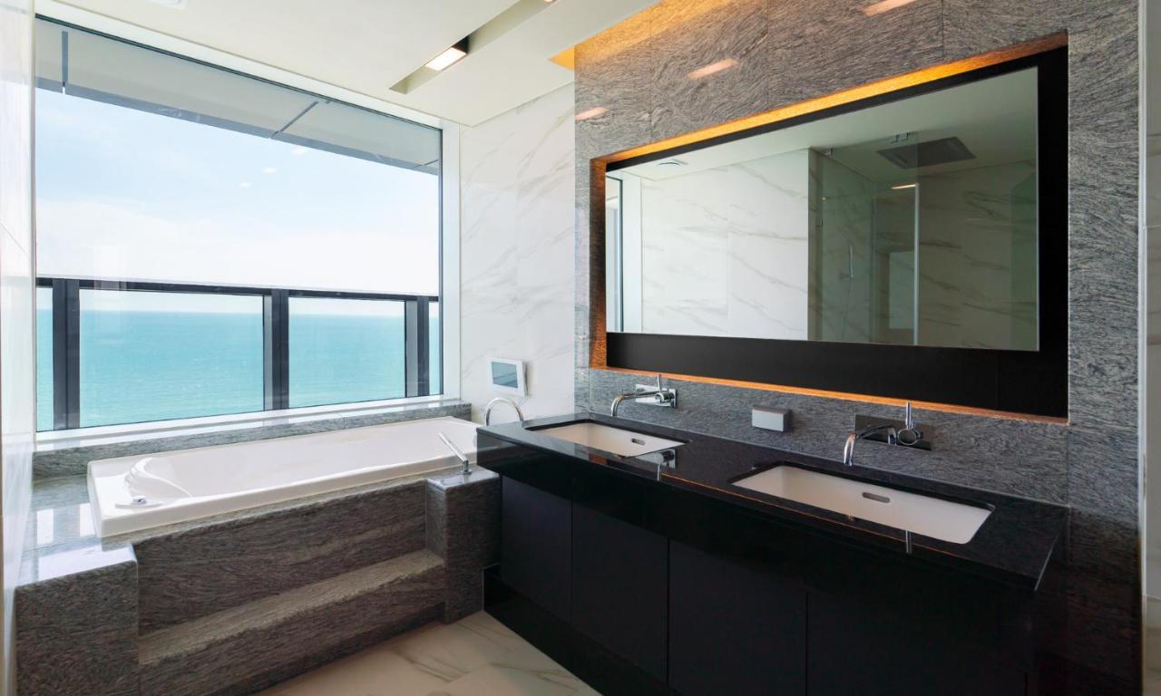 Grand Lct Residence Busan Exterior foto